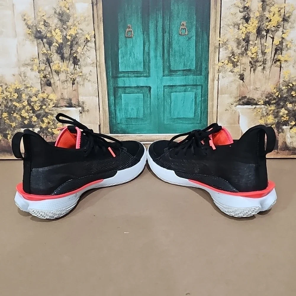 Under Armour Curry 7 Size 6.5 Black Beta Red Youth Grade School Basketball‎